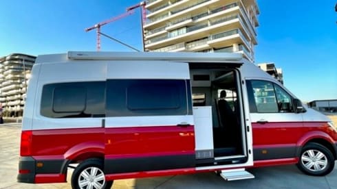 Cherry Red – New Grand Caliofornia Camper 680 Cherry Red