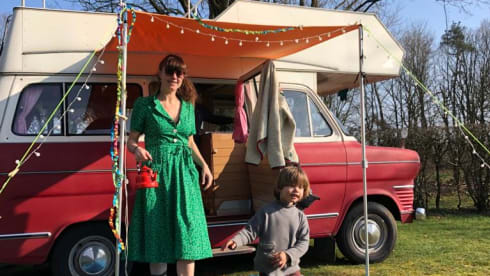 Tijdelijk onbruikbaar: Lady in Red – Nostalgic on the road