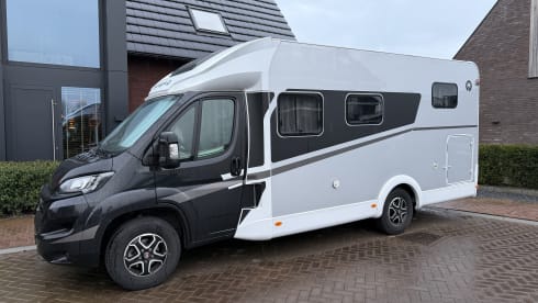 Making Memories 1 – T67s Sunlight semi-integrated 2024 Automatic