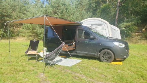 BeSmarter en ga op Avontuur! – Seek out adventure with our 2-person camper van!