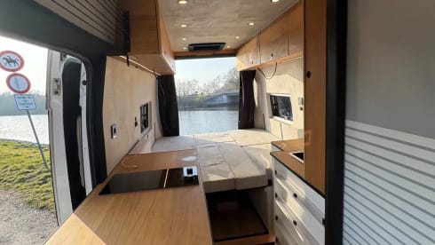 Hugo – Autarker und super ausgestatteter Camper Hugo