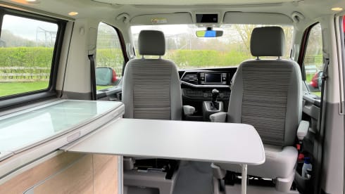 Voyager – 2021 VW T6.1 CALIFORNIA Camper 4 Berth - Automatic 