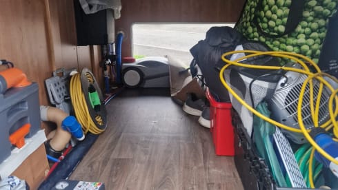 Harris – Cosy and Modern 4 Berth Motorhome Who Lives in St Andrews, Scotland