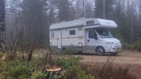 Camper Coby – 6p Bergland Alcove from 2010, especially for tall people!