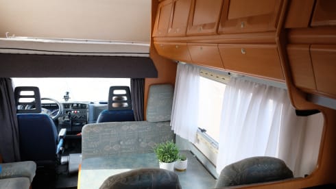 Adria Mobil alcove with 6 belts