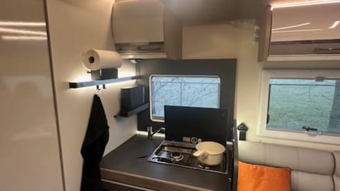 Van Put on the road – 4p Roller Team semi-integrated from 2026