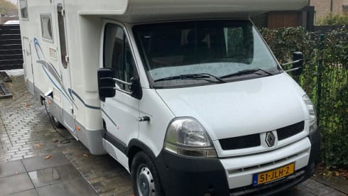 4p Adria Mobil alcove from 2006