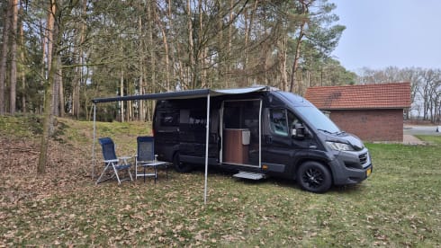 4p Knaus VanTourer 630L lengtebedden 