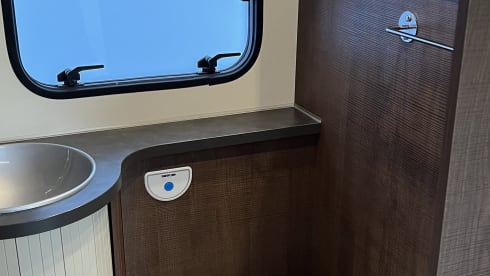 4 person camper (Alcove) l Fiat XGO Dynamic 20 from 2019