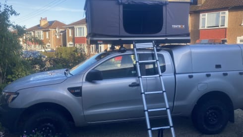 Ford Ranger 4x4 – 2 berth Tent Box on Pick-up Truck