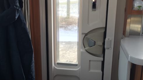 Compact, modern and above all cozy camper