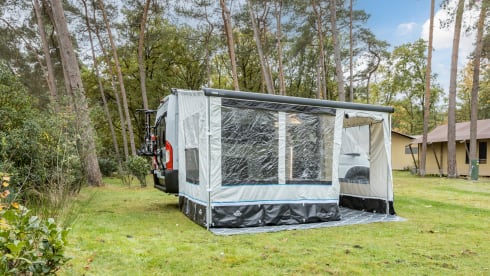 4p Karmann bus from 2024