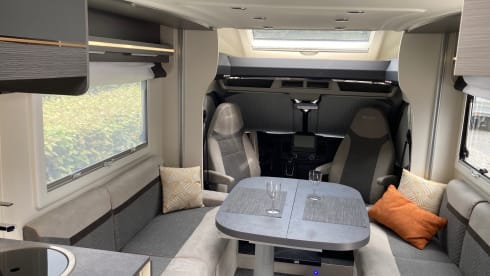 MasterCamper – Chausson 720 Titanium-Luxury mobile home for 4 people