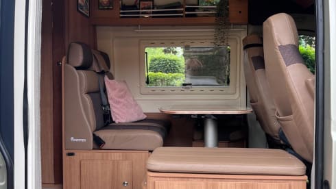 Fritsie 3 – 4p Fiat bus from 2016