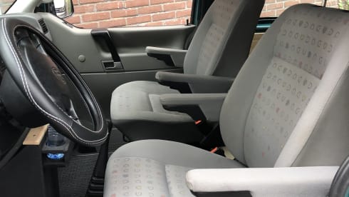 Mounty – 2-seater Volkswagen campervan from 2021