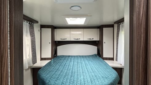 Benimar Tessoro 497 bj:2020  – 4p Benimar Tessoro 497 semi-integrated from 2020 AIRCO in NEW CONDITION!