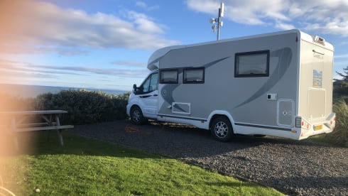 4 berth Chausson 708