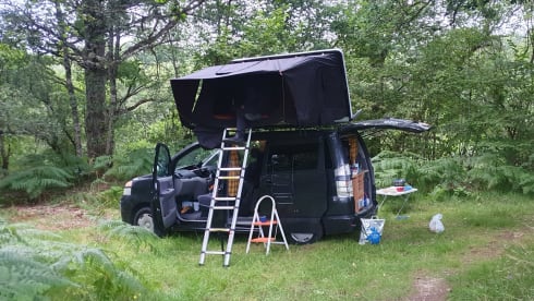 Gerald  – 4 berth Toyota rooftop safari tent  price includes insurance !