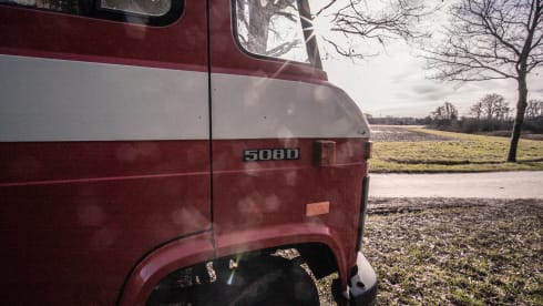 Pablo – Fire brigade bus & sturdy camper for your next adventure