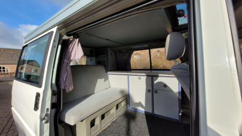 Coconut – 4p Volkswagen Westfalia California from 1991