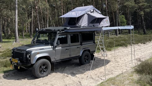 Louver – 2/3p Landrover Defender 110. Complete installation for your comfortable adventure