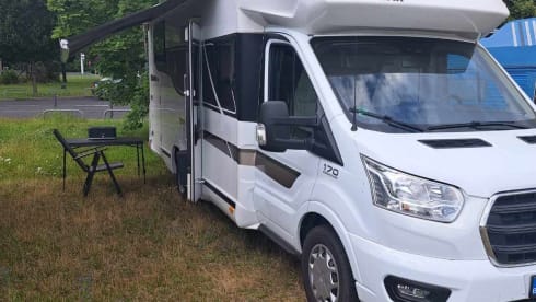 Benimar Cocoon 463 – 4p Benimar semi-integrated uit 2022