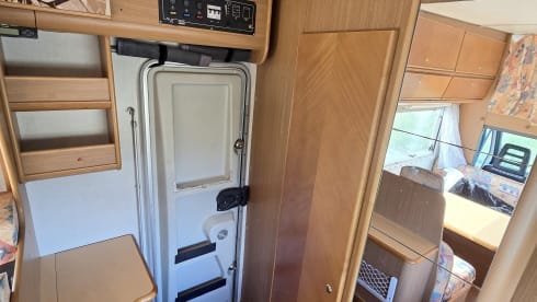 Morada 57 – Libertà su Quattro Ruote: Il Camper dei Tuoi Sogni ti Aspetta!