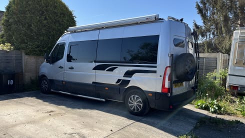Heidi – 2 Berth Campervan