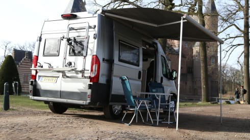 Roja │ Spacious and luxurious double camper