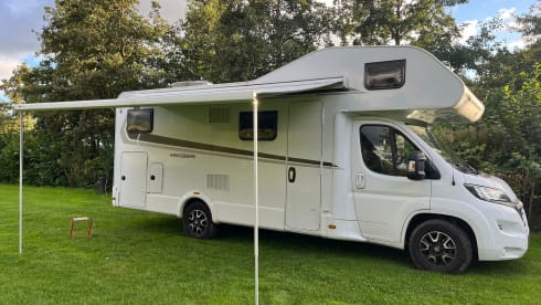Comfortable and economical 6p motorhome with plenty of storage space (175hp)