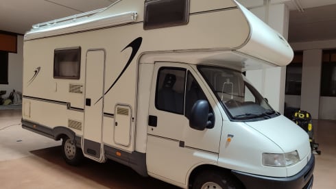 Anto – Travel carefree with Camper Mclouis.