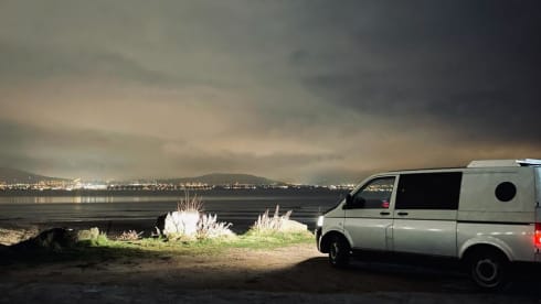 OnlyVans – Only Vans Adventures - VW T5 - 2 Berth