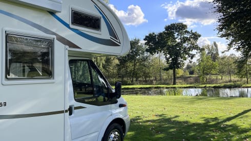 Doe een aanvraag!  – This camper (including rental account) is for sale! 