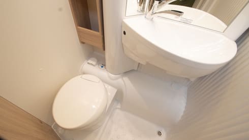 T69L – Complete HomeCar family camper with motor air conditioning and awning,