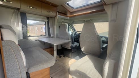 Dethleffs – 5p Dethleffs semi-integrated from 2021