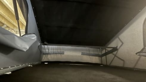 4p Volkswagen campervan uit 2017