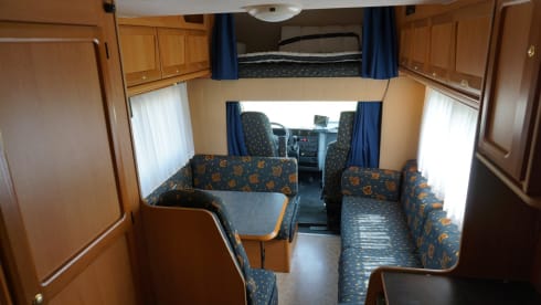 The White Camper – 4 persoons Fiat Ducato camper