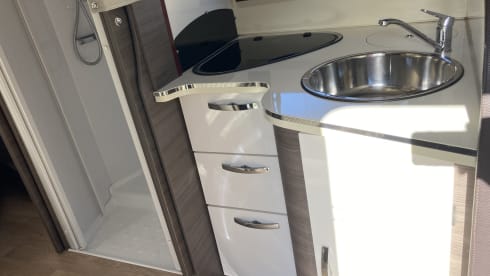 4p McLouis semi-integrated from 2017