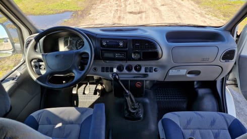 Oldtimer  – 4p Ford campervan from 1999