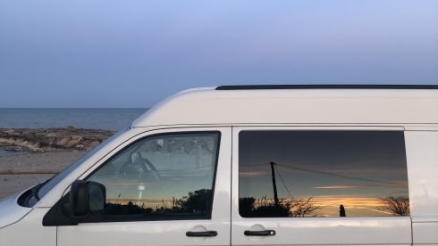 Pedi – Bespoke 2 berth VW Transporter 