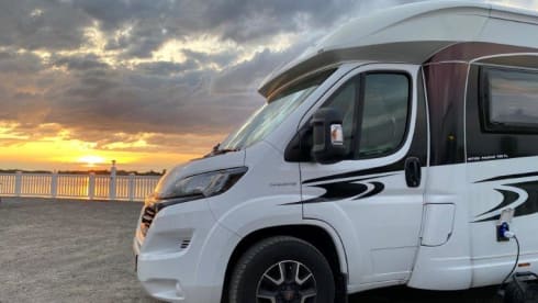 R-Mobil – Enjoy your holiday with automatic and good equipment