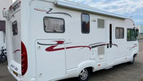 Camper Rapido 2006 – Rapido automaat 4 persoons
