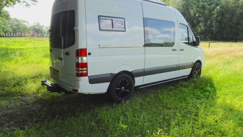 Mercedes Benz Sprinter 4 seater bus camper automatic.