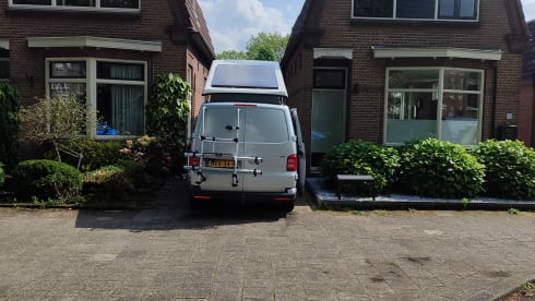 4p Volkswagen bus uit 2016