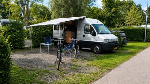 Henk – 2 persoons Fiat Ducato bus uit 1997 met optie voor baby