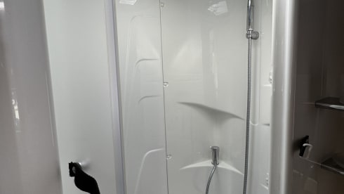 The Adventurer MK2 – 6 Berth Ford Chausson 626 2016