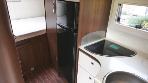 Beautiful 2 to 5 person MC Louis Sovereign 60G motorhome