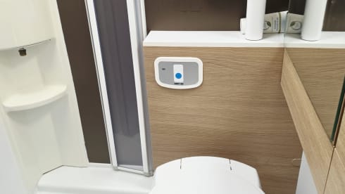 Automaat – 2p Adria Mobil semi-integrated uit 2017