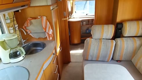 4p Hymer integrated uit 2004