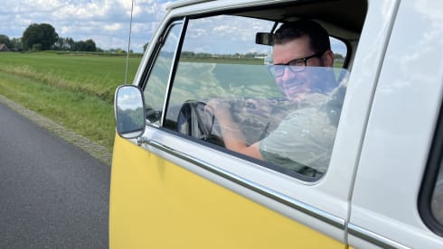 John Lemon – 5p Volkswagen bus from 1984